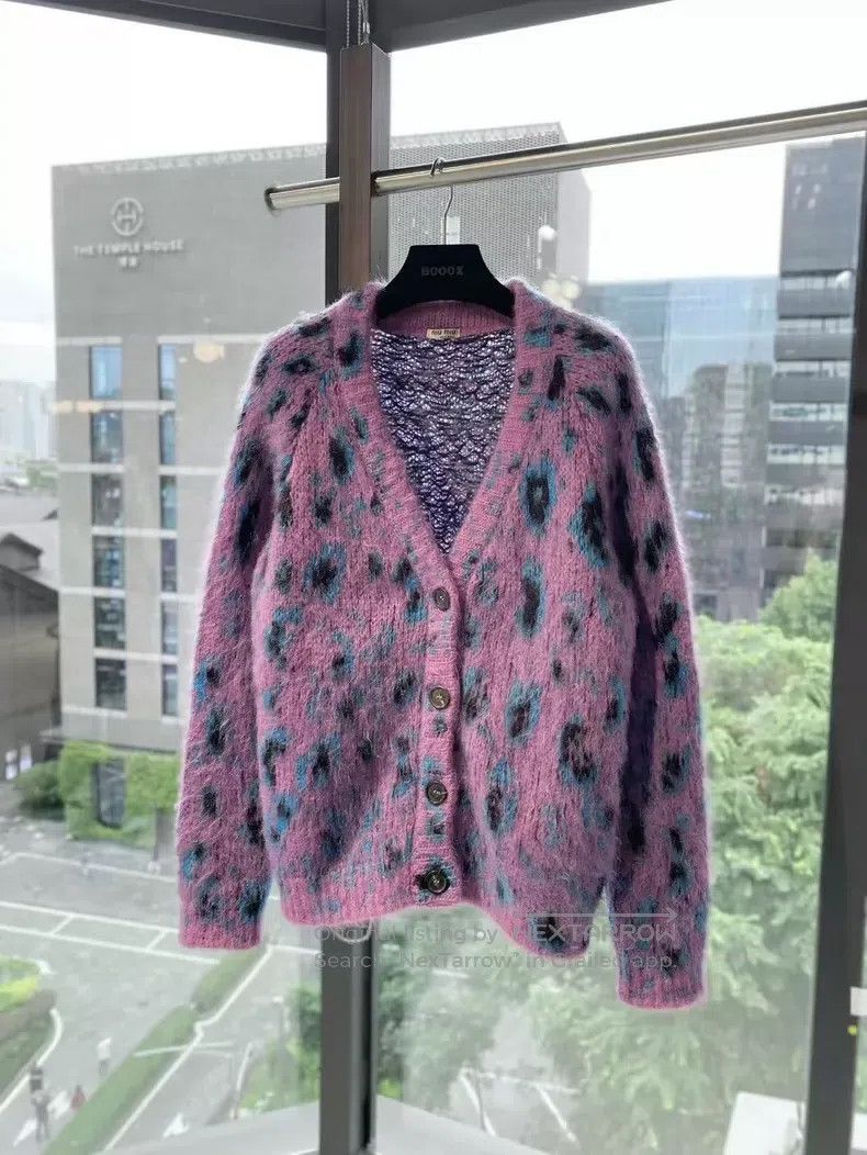 Miu Miu Miu Miu 36 Mohair V-neck sweater cardigan Size S / US 4 / IT 40 - 1 Thumbnail