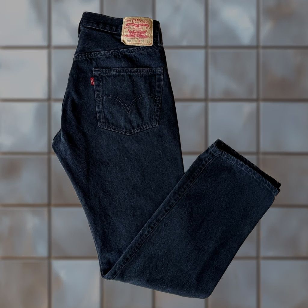 Levi's VINTAGE Levi's 501 Jeans Black Denim Straight Button Fly 32 Mens USA 90s Western Workwear NYC Size US 32 / EU 48 - 1 Thumbnail
