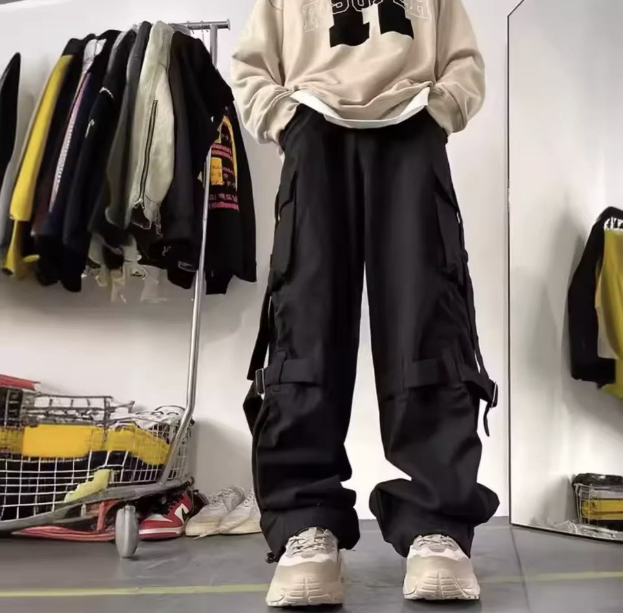 Japanese Brand × Vintage American Style Vintage Wide-leg Loose-fit Casual Street Pant Size US 34 / EU 50 - 1 Thumbnail