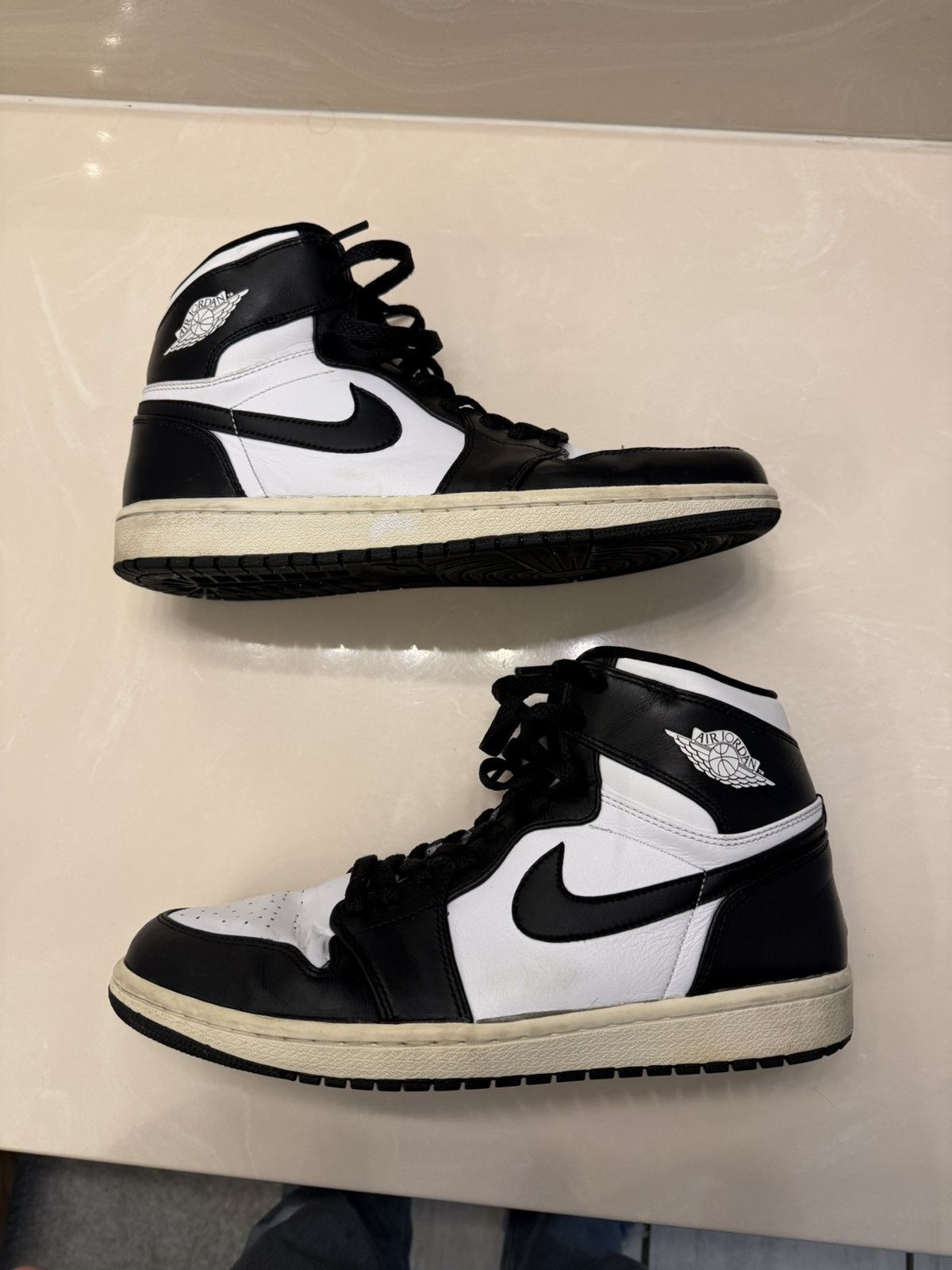 Nike Air Jordan 1 Retro Countdown Black and White Size US 9.5 / EU 42-43 - 4 Thumbnail
