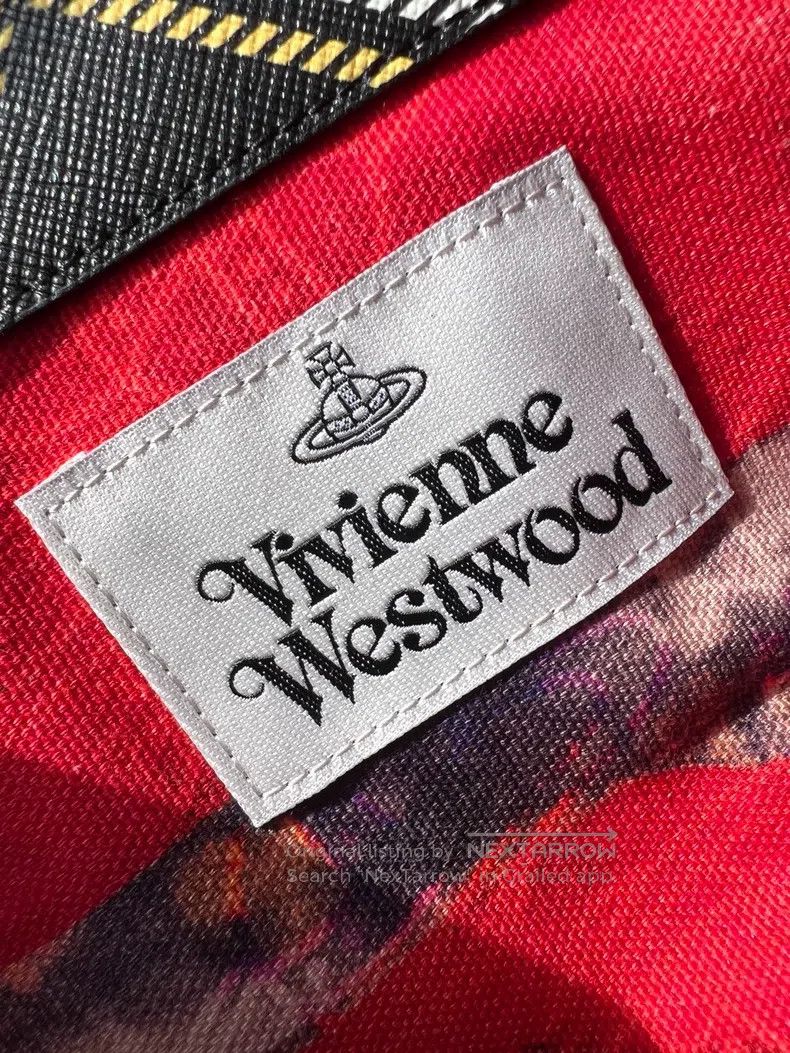 Vivienne Westwood Vivienne Westwood size os Black and Red Plaid Hazel Underar Size ONE SIZE - 9 Thumbnail