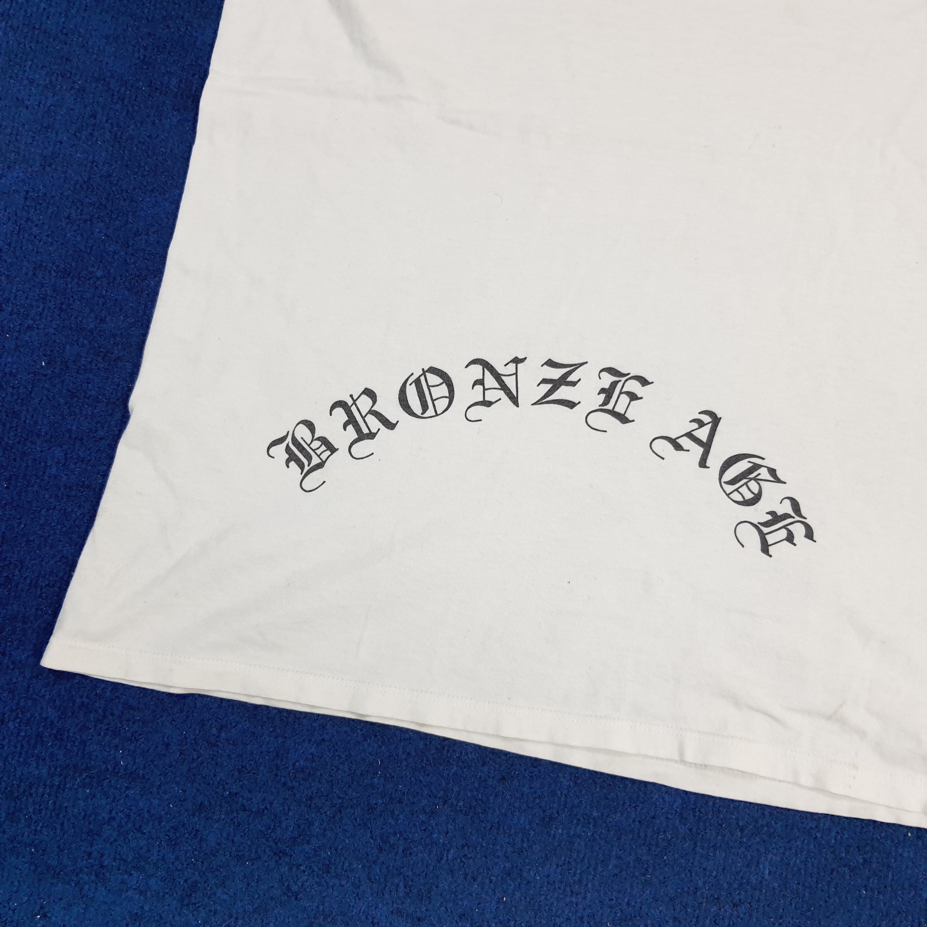 Vintage Vintage Bronze Age Surf Tshirt Size US L / EU 52-54 / 3 - 4 Thumbnail