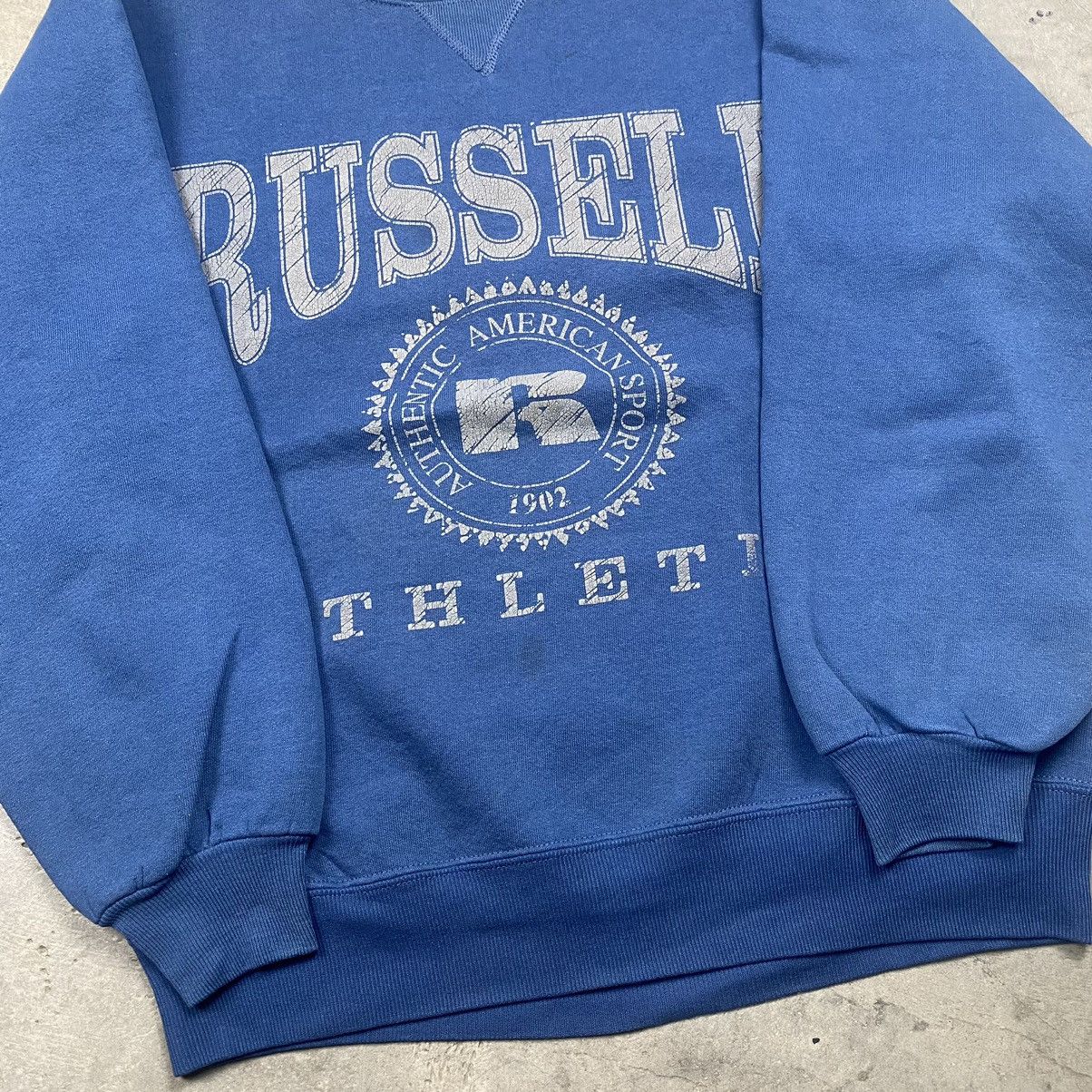 Russell Athletic × Vintage 90s OG Russell Athletic Boxy Crewneck Size US M / EU 48-50 / 2 - 5 Thumbnail