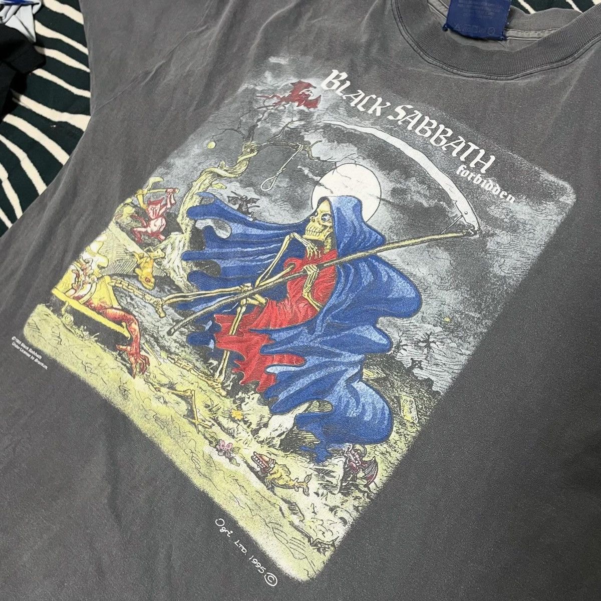 Band Tees × Black Sabbath × Vintage 1995 Black Sabbath Forbidden T-shirt Vintage washed black Size US XL / EU 56 / 4 - 4 Thumbnail