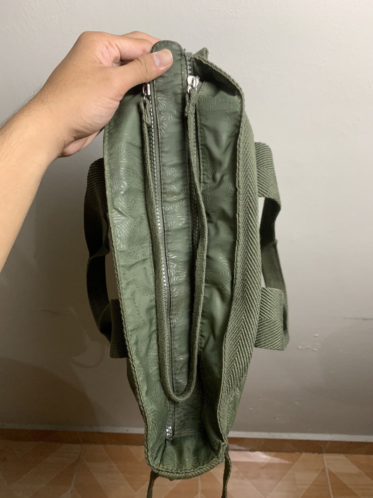 Vivienne Westwood Vivienne Westwood Monogram Double Zip Hand Bag Size ONE SIZE - 10 Thumbnail
