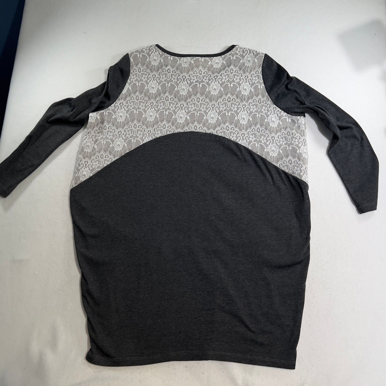 Anthropologie Anthropology by Lili's Closet Tunic Top Medium Floral Lace Size M / US 6-8 / IT 42-44 - 3 Thumbnail
