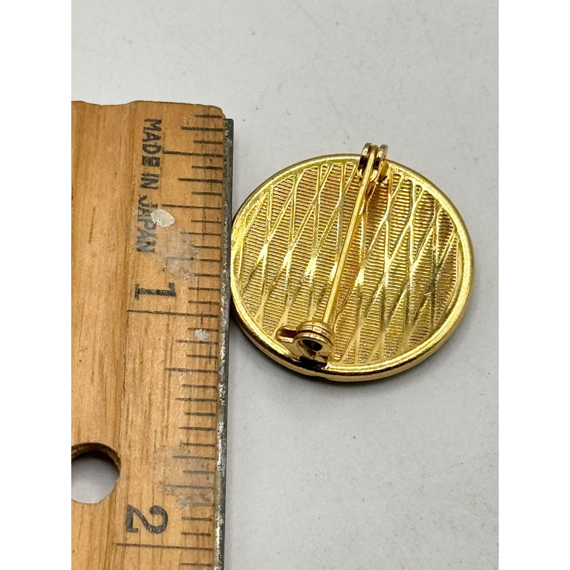 Vintage Vintage damascene gold brooch pin Size ONE SIZE - 5 Thumbnail