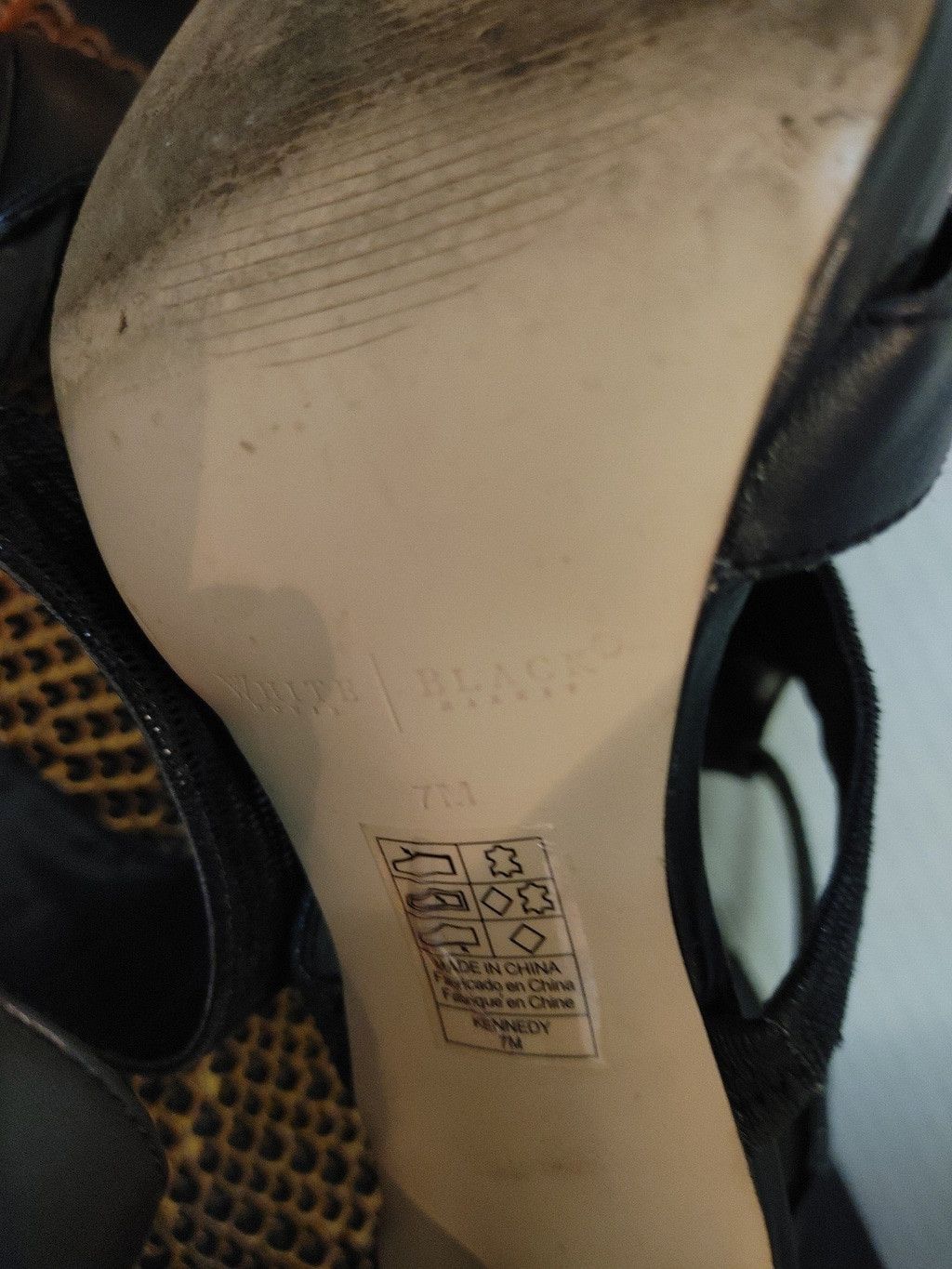 White House Black Market White House Black Market Heels Size 7M Size US 7 / IT 37 - 7 Thumbnail