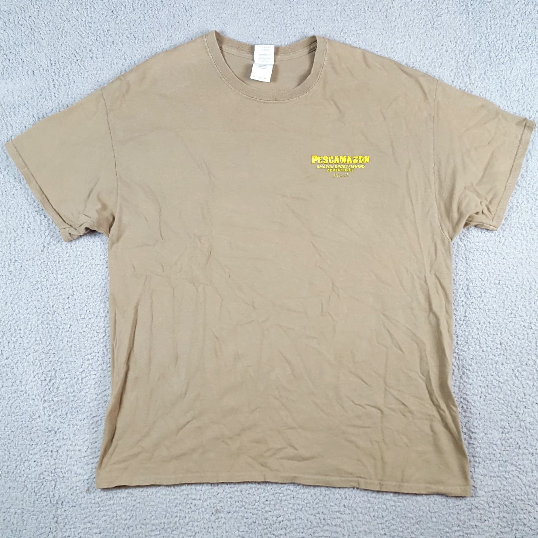 Gildan VINTAGE Amazon Gildan Men's T-Shirt Beige XL Cotton Short Sleeve Crew Neck Fish Brazil Bass Fishing VTG 90s 00s Outdoor Logo Embroidered Shirt Mens Size US XL / EU 56 / 4 - 2 Thumbnail