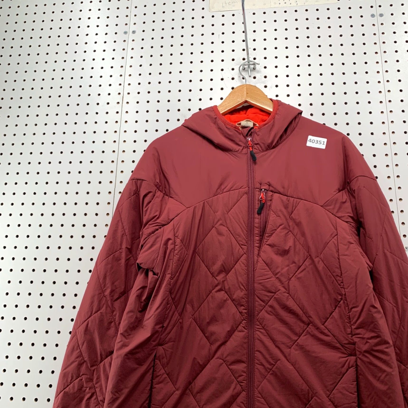 Vintage VINTAGE Duluth Agiloft Quilted Jacket Mens Medium Red Hooded Zip Fashion Quilted 20.5x29 Mens Clothing Size US M / EU 48-50 / 2 - 6 Thumbnail
