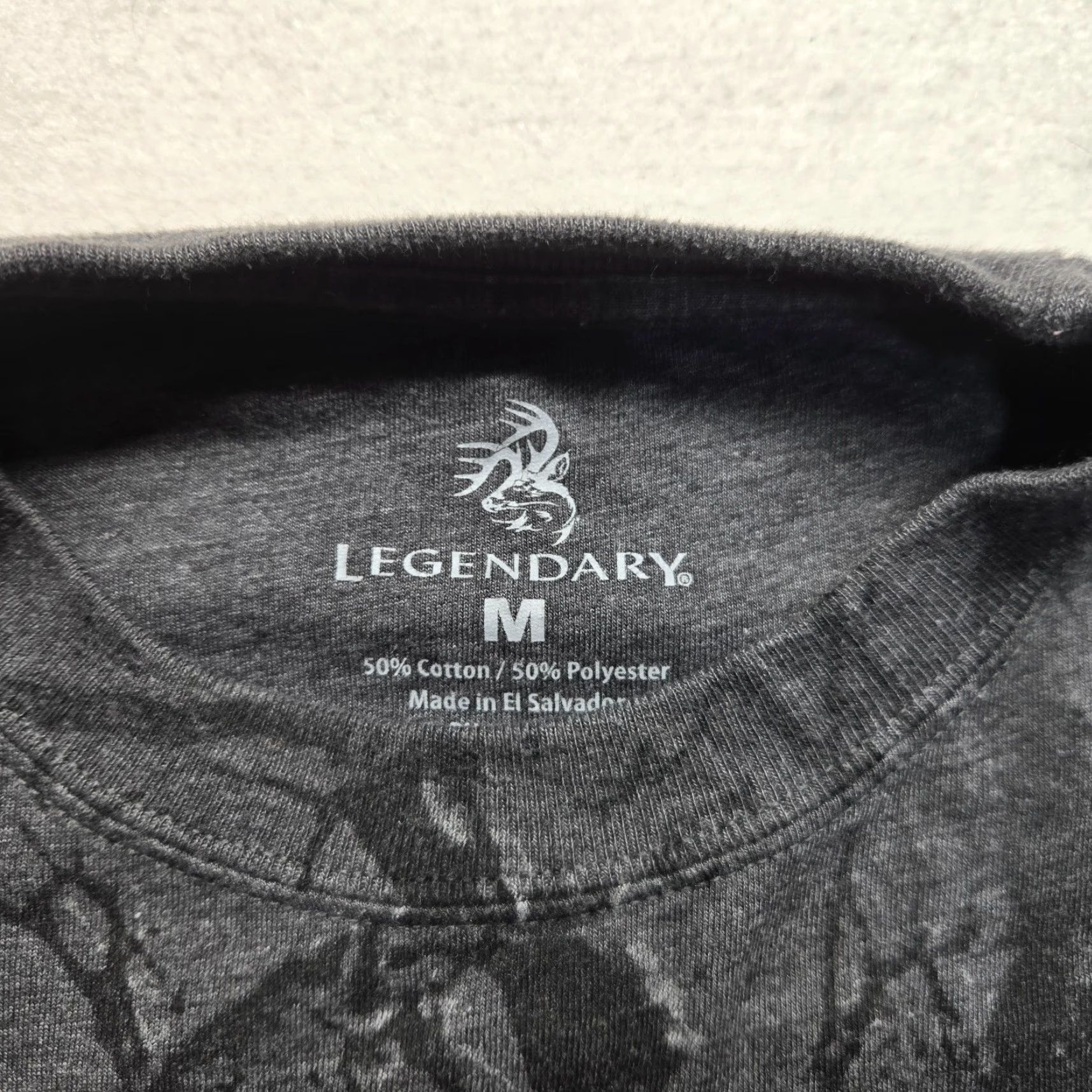 Vintage VINTAGE Legendary Whitetails Deer T-Shirt Men’s Medium Gray Outdoor Camouflage Graphics 90s Size US M / EU 48-50 / 2 - 2 Thumbnail