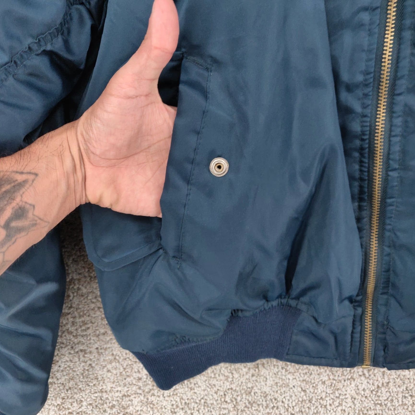 Vintage VINTAGE American Vintage MA-1 Bomber Jacket Mens XL Blue USAF Military Flight Jacket Size US XL / EU 56 / 4 - 5 Thumbnail
