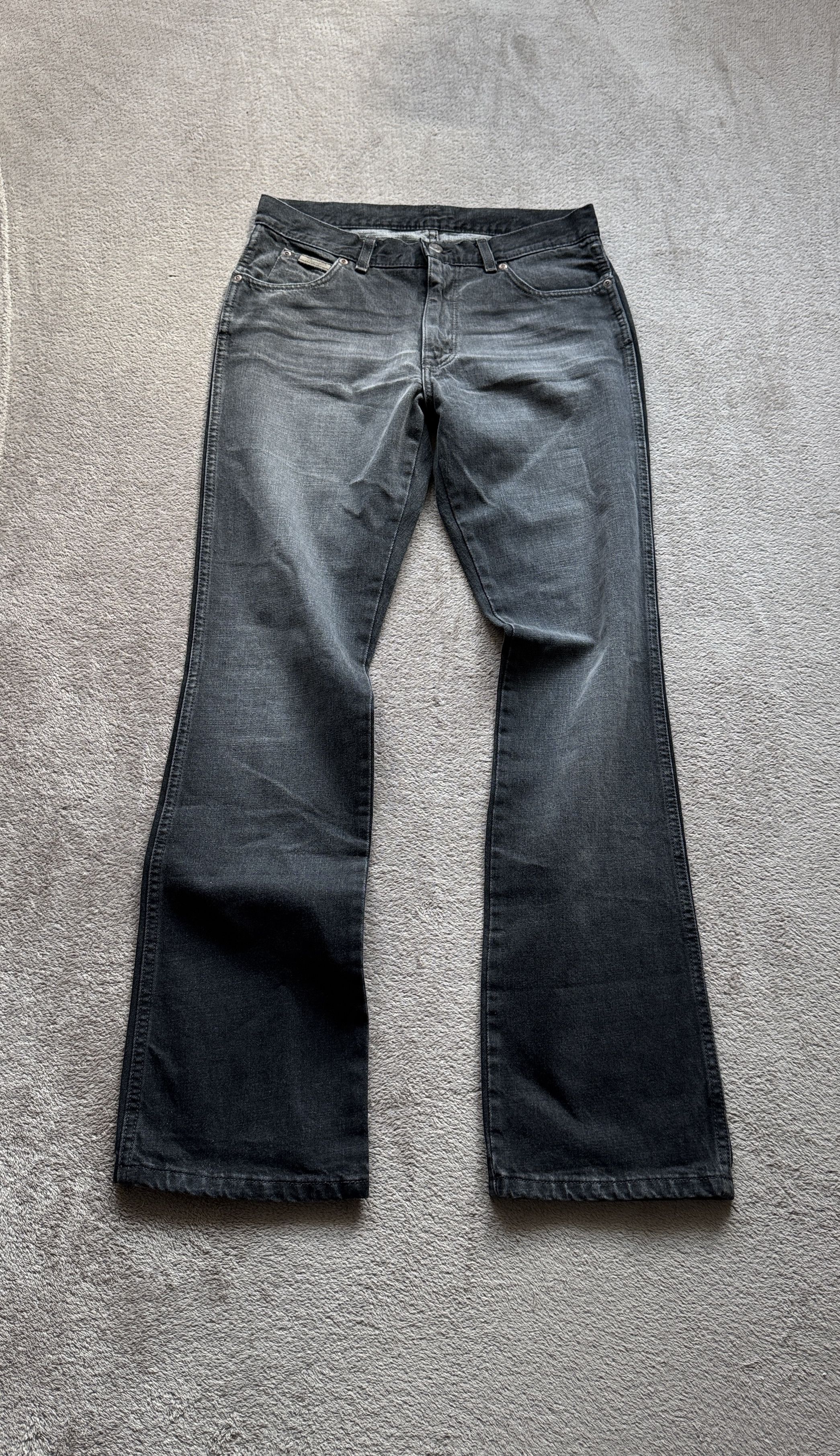 Japanese Brand Helmut Lang Vibe Wrangler Y2K Mudwash Straight Denim Jeans Size US 32 / EU 48 - 1 Thumbnail
