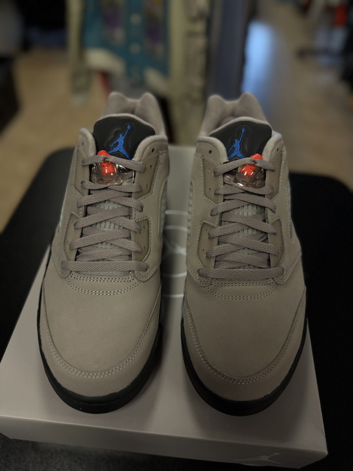 Jordan Brand × Nike Jordan 5 Low Top PSG Size 13 Brand New (DX6325-204) Size US 13 / EU 46 - 5 Thumbnail