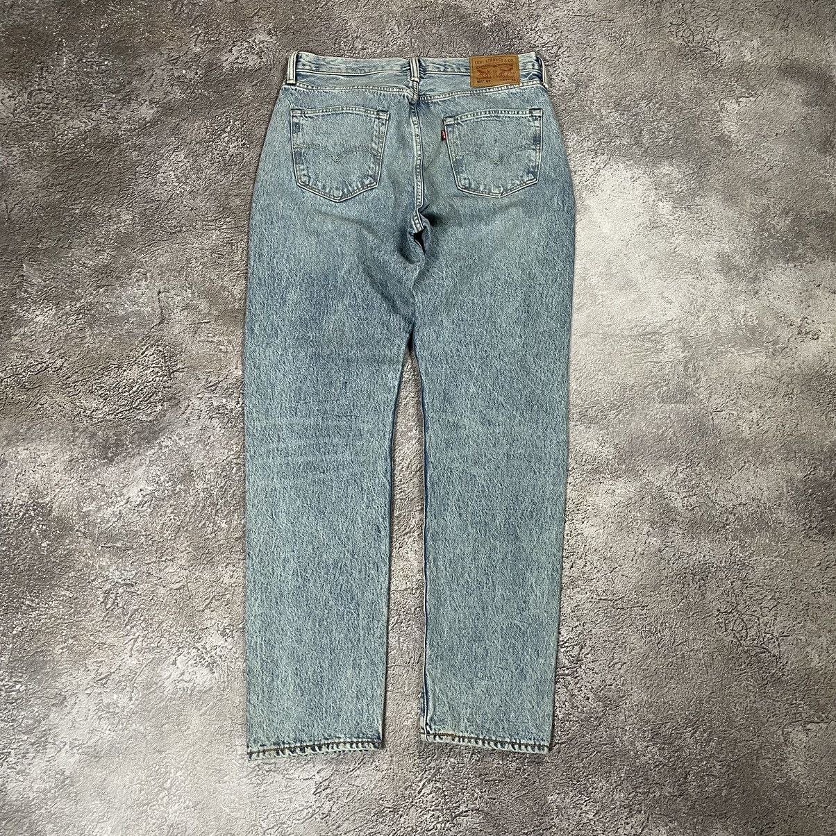 Vintage Vintage 90s Levi Distressed Baggy Jeans Grunge Skate Logo 34 Size US 34 / EU 50 - 4 Thumbnail