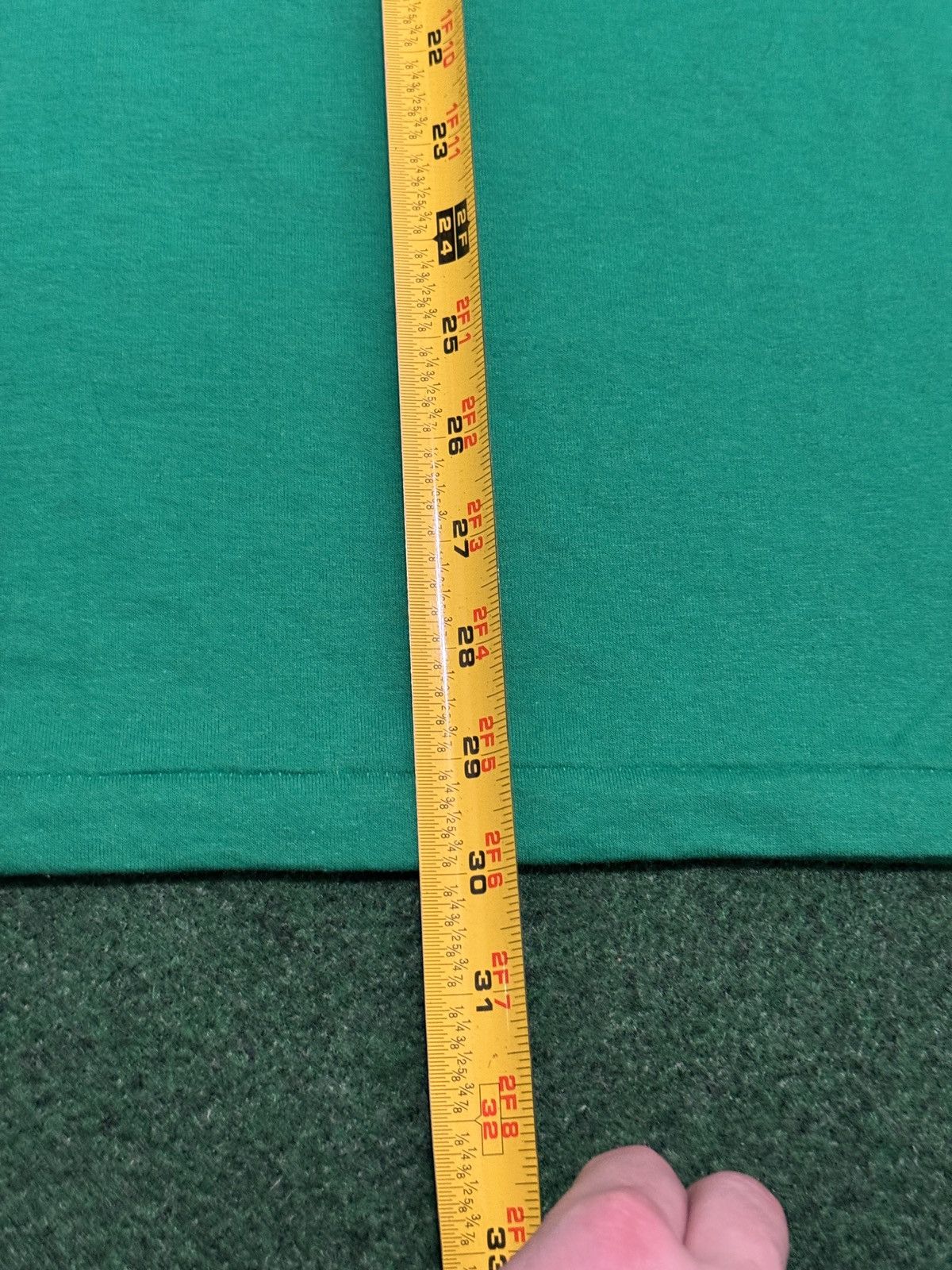 Vintage Vintage Erie Otters OHL 90s Hockey Green St Pattys T Shirt Size US M / EU 48-50 / 2 - 6 Thumbnail