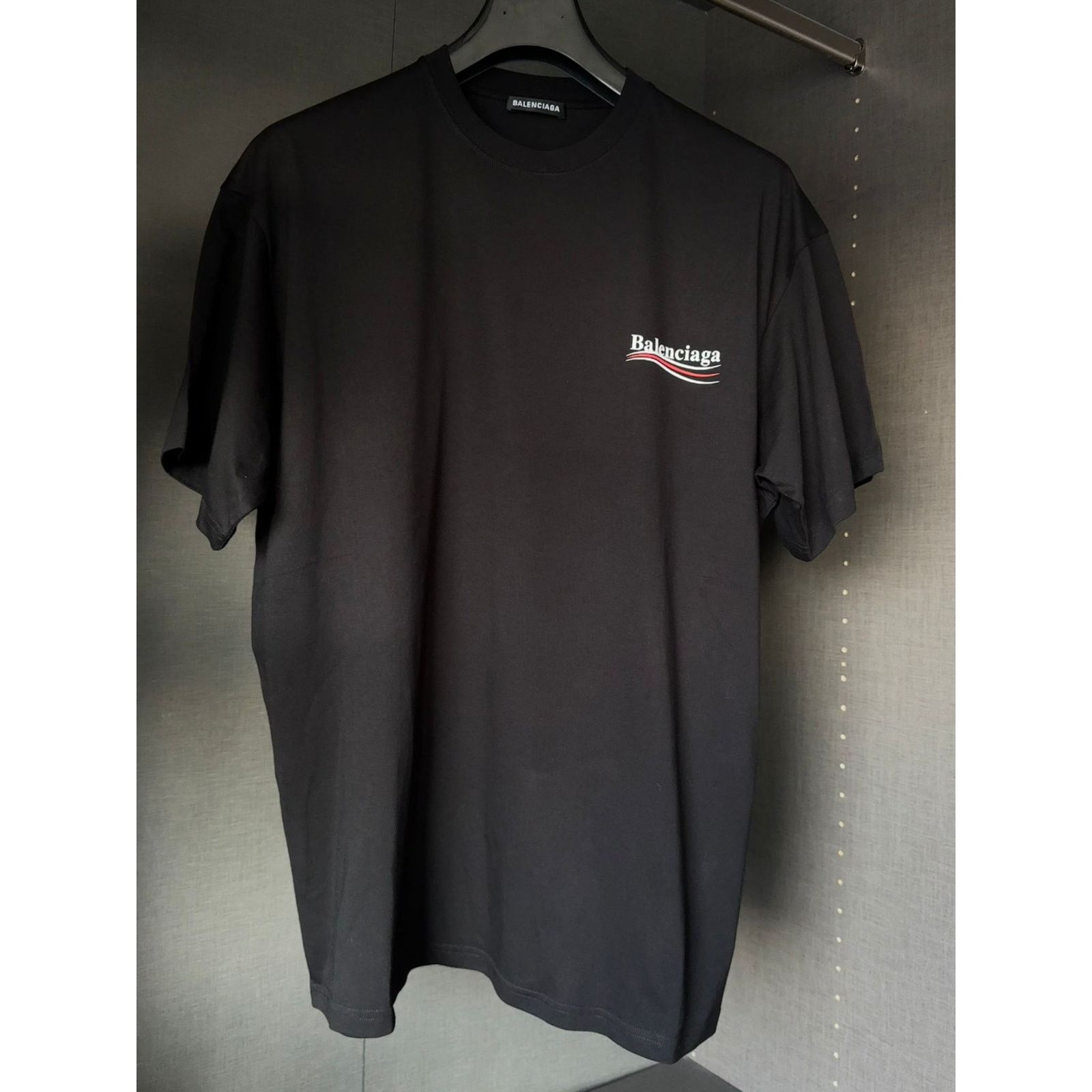 Balenciaga o1alis0126 Men's Political Campaign Large Fit T-Shirt Black Size US M / EU 48-50 / 2 - 1 Thumbnail