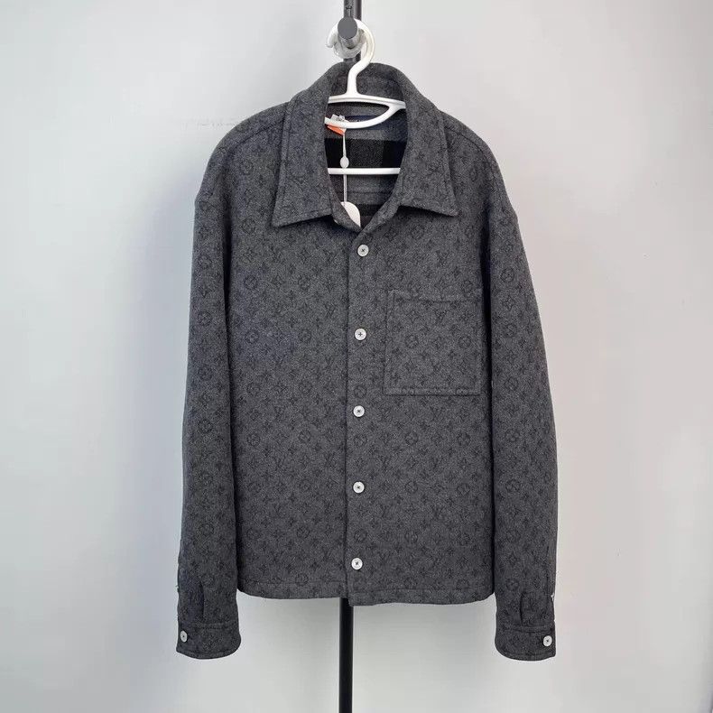 Louis Vuitton Louis Vuitton Full print dark print jacket Size US M / EU 48-50 / 2 - 1 Thumbnail