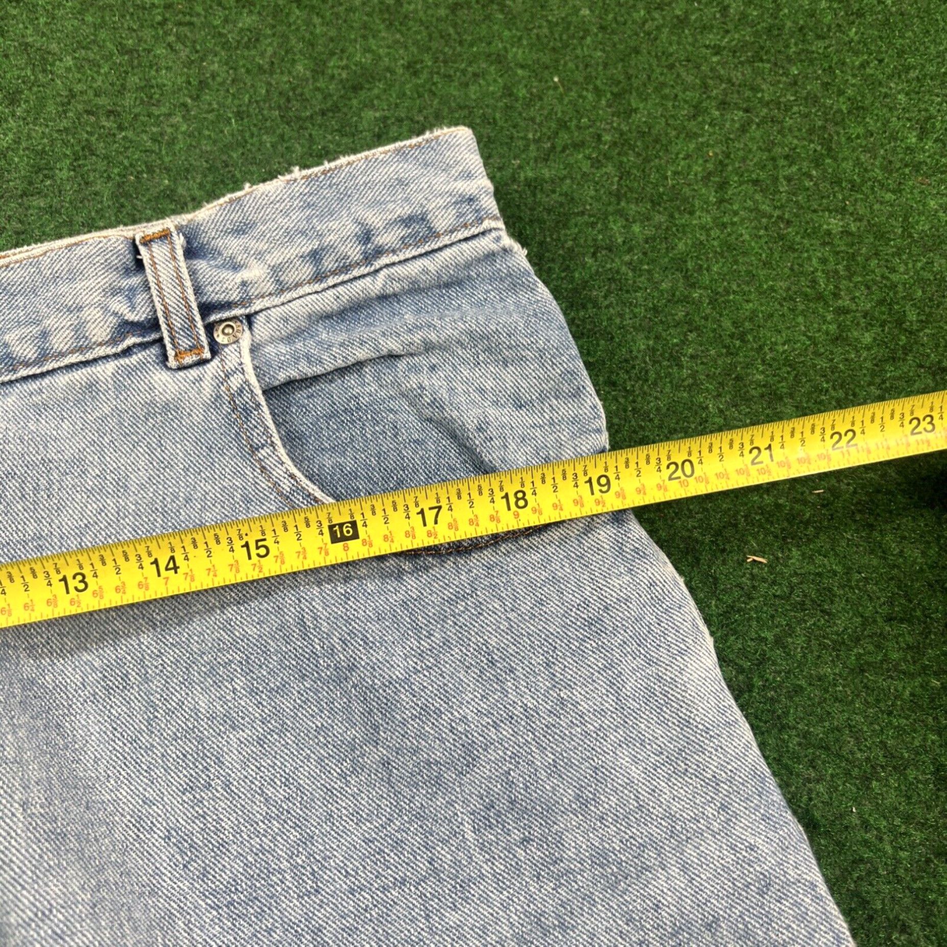 Vintage Crossroads Jeans Womens 18R Relaxed Straight Denim Pants Ladies Light Wash Size 40" / US 18 - 6 Thumbnail