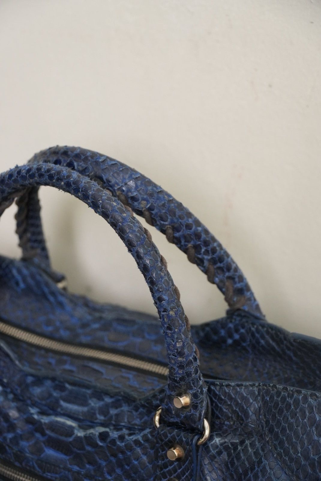 Balenciaga RARE Balenciga 2000’s Blue Python City Bag Size ONE SIZE - 10 Thumbnail