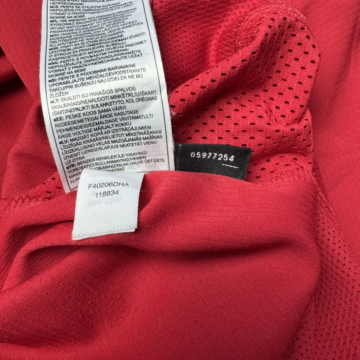 Nike × Vintage Nike Manchester United Jersey 2004 Vodafone Size US S / EU 44-46 / 1 - 8 Thumbnail