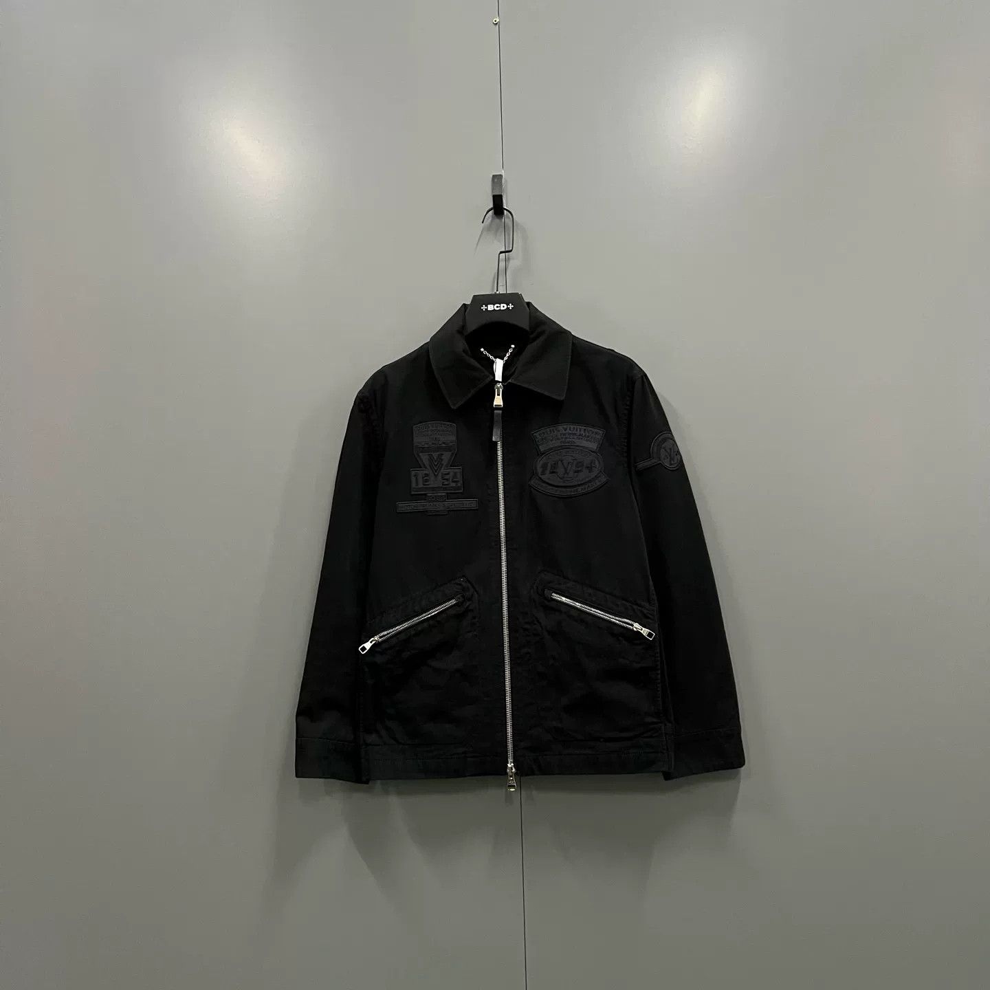 Louis Vuitton Louis Vuitton Black Logo Embroidered Jacket Size US L / EU 52-54 / 3 - 1 Thumbnail
