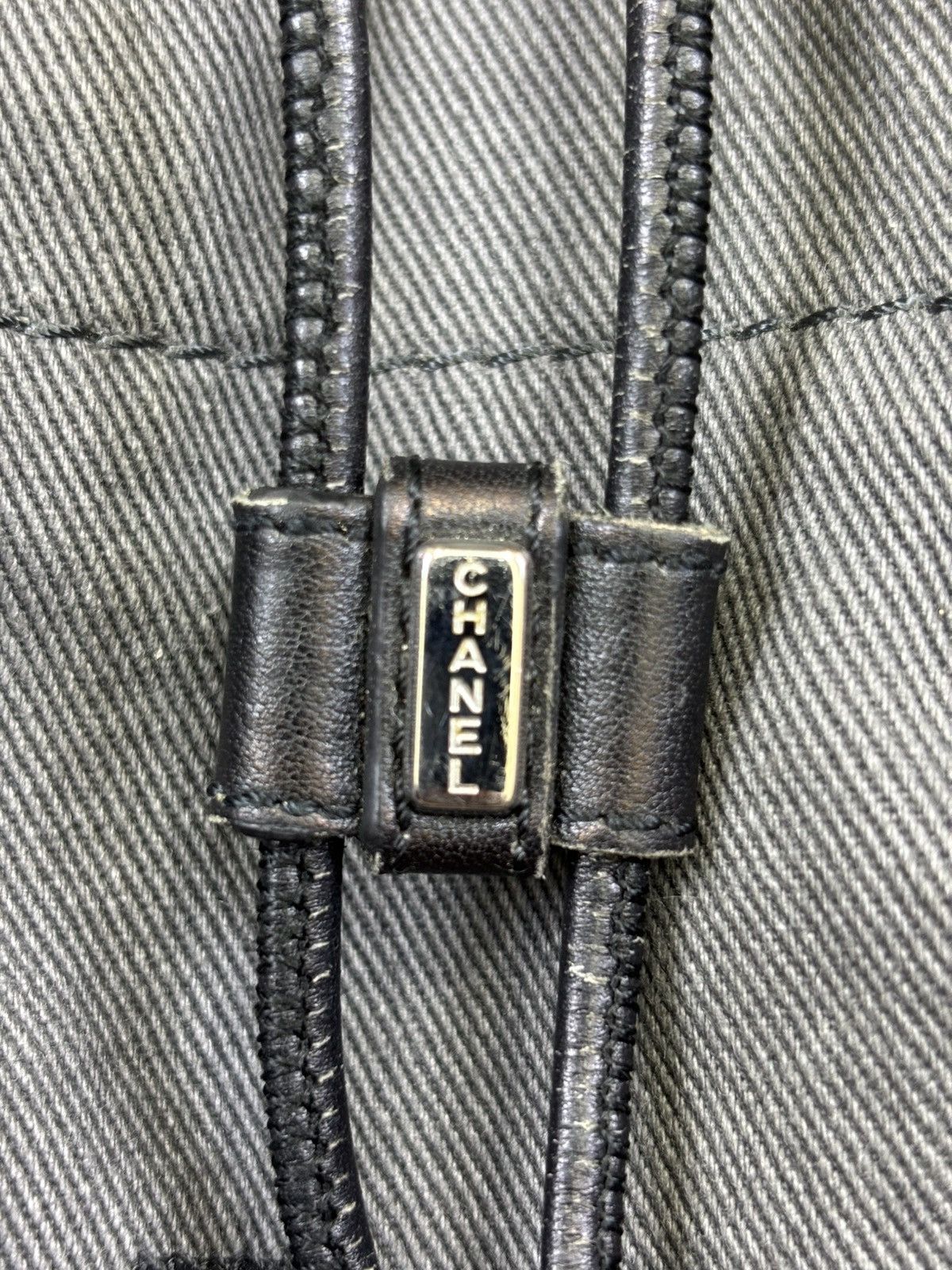 Chanel Chanel 31 Rue Cambon Paris Deauville Dark Grey Size ONE SIZE - 5 Thumbnail