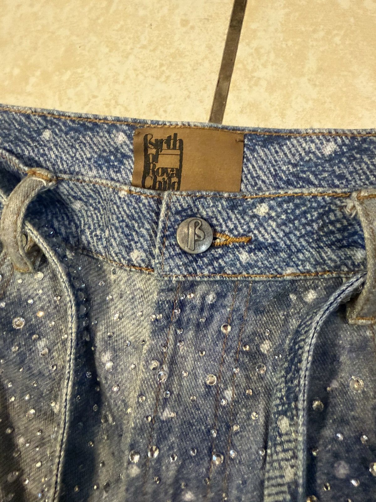 Birth of Royal Child BIRTH OF ROYAL CHILD WASHED 20K SWAROVSKI DIAMOND DENIM Size US 34 / EU 50 - 3 Thumbnail