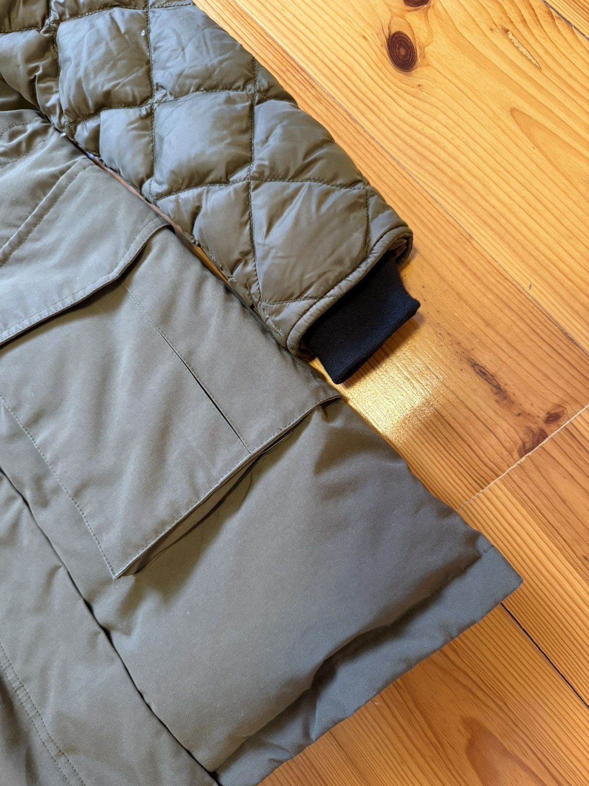 Canada Goose Canada Goose Padded Down Women’s Jacket Green Parka Size S Size S / US 4 / IT 40 - 6 Thumbnail