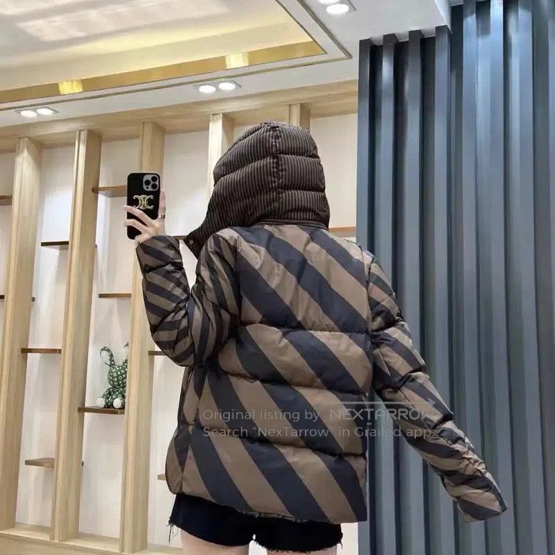 Fendi Fendi Women's Dark Brown Puffer Jacket . Size S / US 4 / IT 40 - 9 Thumbnail