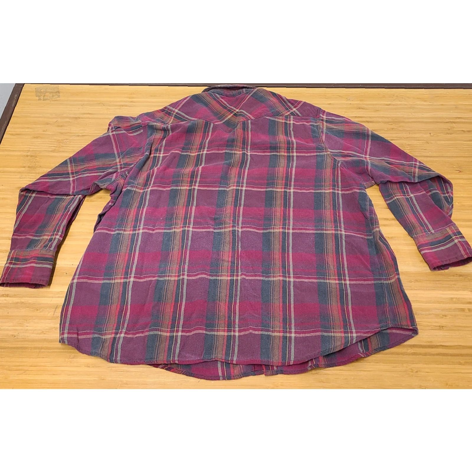 Wrangler Wrangler Shirt Mens 3XL Red Plaid Collared Snap Front Pockets Button-Up Western Big & Tall Size US XXL / EU 58 / 5 - 6 Thumbnail
