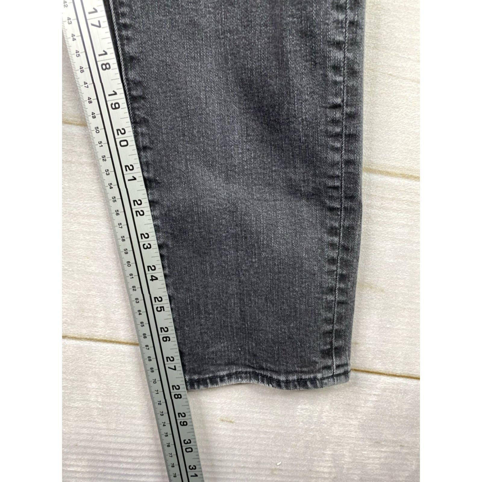 Abercrombie & Fitch Abercrombie & Fitch Jeans Slim Mens 33 x 32 Black Distressed Stretch Tapered Zip 5-Pocket Denim - 90s Theme, Regular Fit, Size 33 Black Mens Jeans Size US 33 - 5 Thumbnail