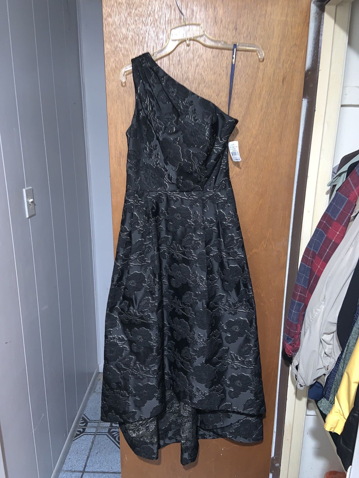 Other Shosnanna - One-Shoulder Tea-Length Gown - Size 4 Size S / US 4 / IT 40 - 1 Thumbnail