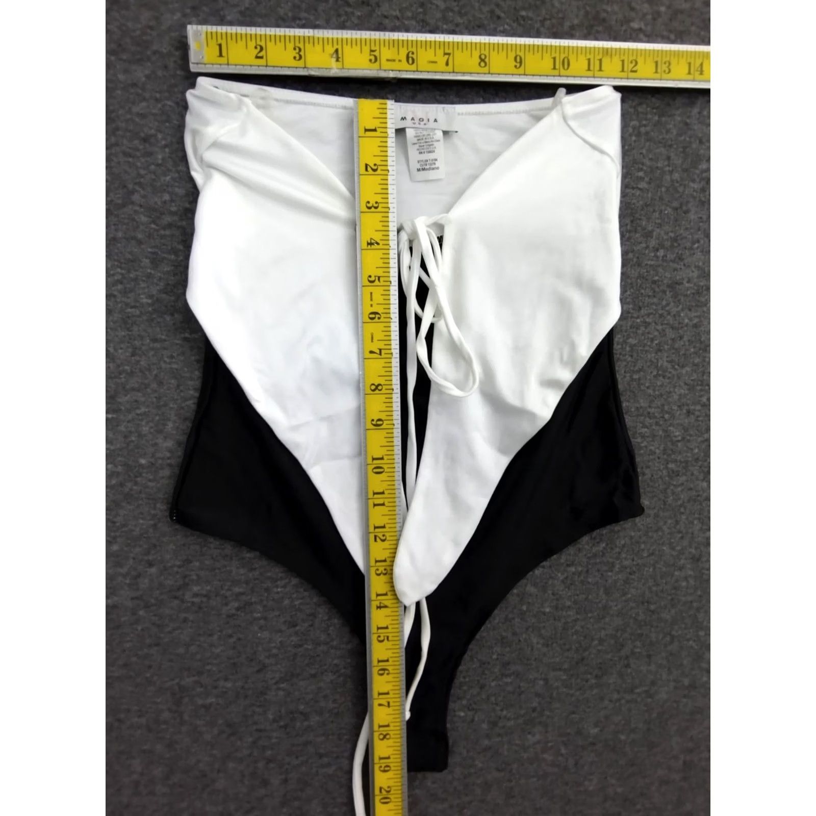 Vintage MAGIA U.S.A Women's Black & White One Piece Swimsuit Tie Knot Front Size M Size ONE SIZE - 5 Thumbnail