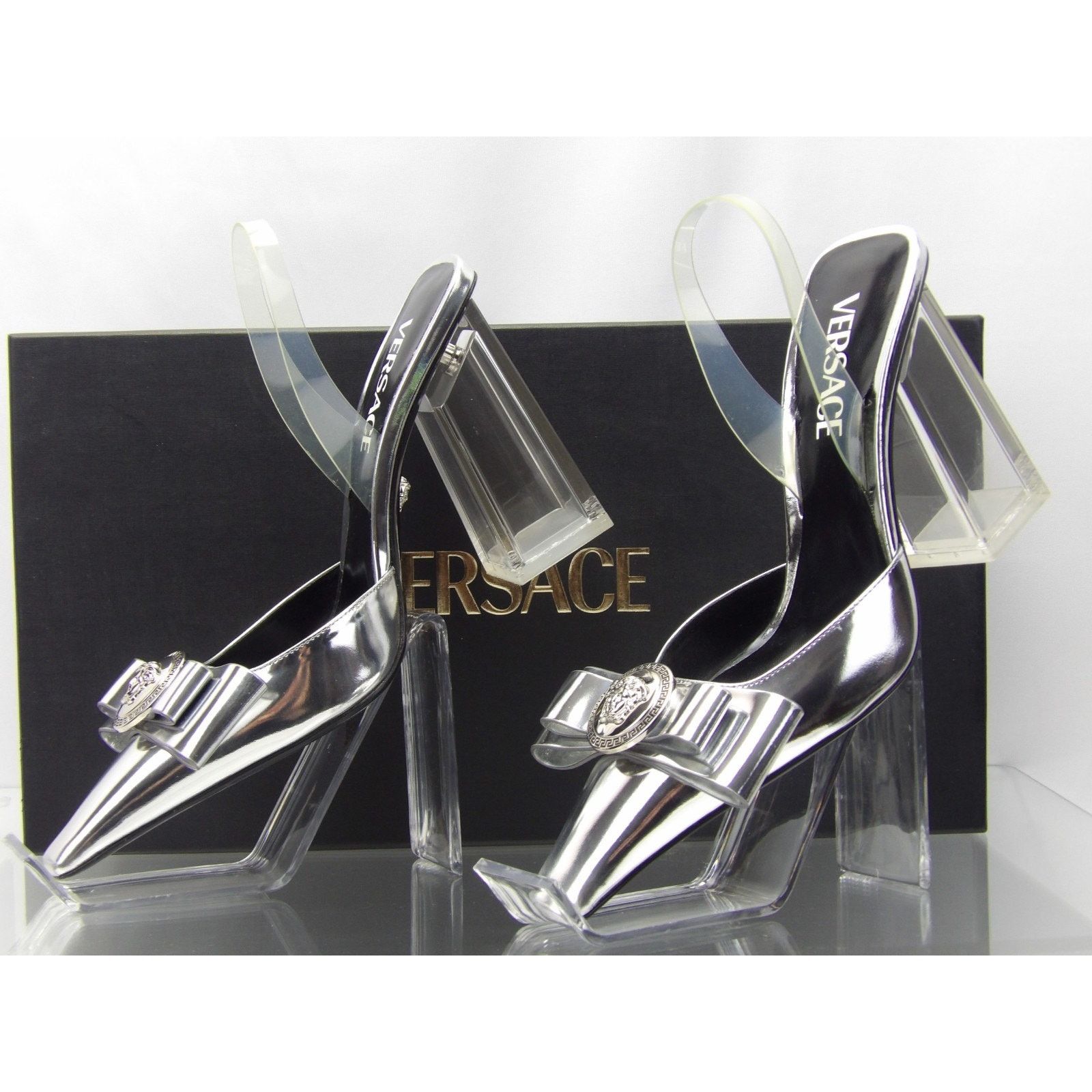 Versace VERSACE SILVER LEATHER COIN MEDUSA HEAD SANDALS PUMPS 36 ITA Size US 6 / IT 36 - 5 Thumbnail
