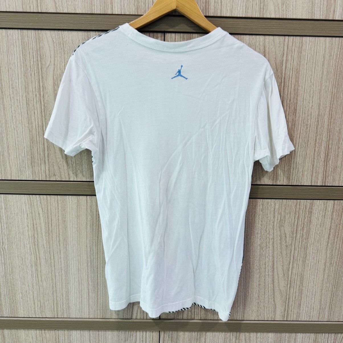 Jordan Brand Air Jordan Geometrical Print Design Size US M / EU 48-50 / 2 - 2 Thumbnail