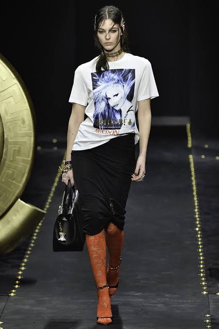 Versace AVEDON VERSACE DONATELLA SS19 BLONDE RUNWAY SHIRT Size L / US 10 / IT 46 - 1 Thumbnail