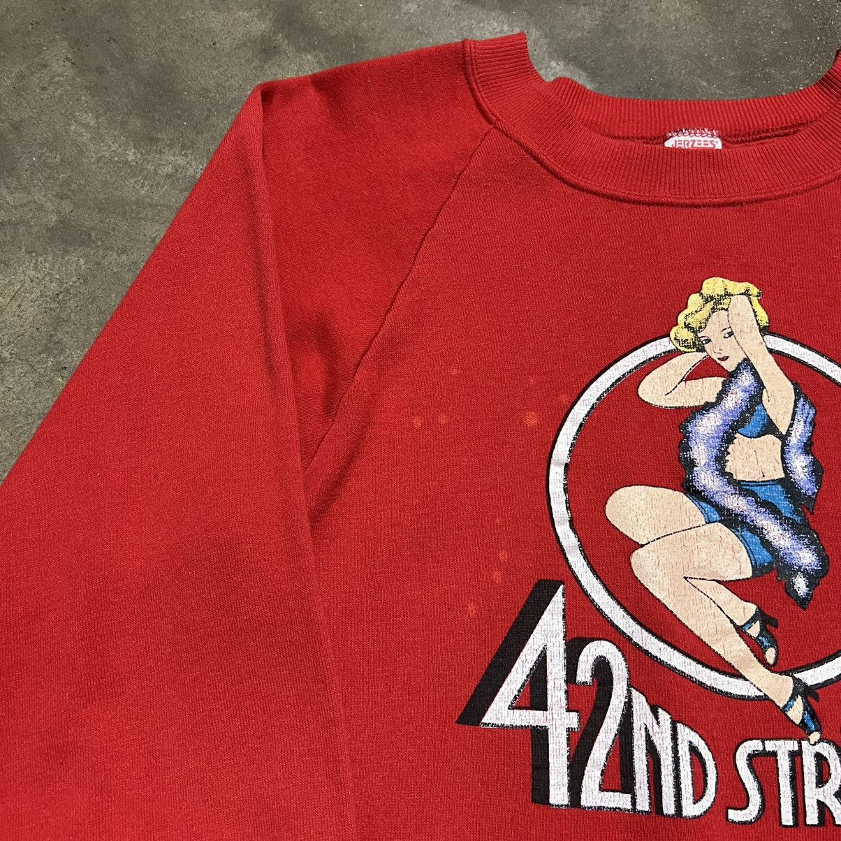 Vintage Vintage 42nd St Musical Crewneck Sweatshirt Raglan 80s USA Size US S / EU 44-46 / 1 - 4 Thumbnail