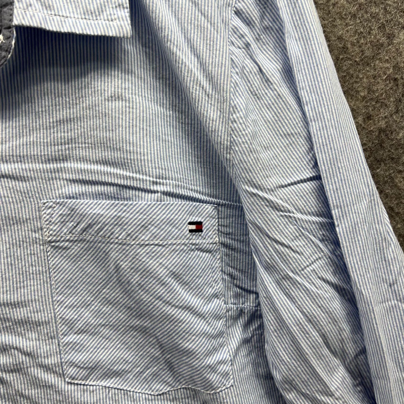 Tommy Hilfiger Tommy Hilfiger Shirt Women Medium Blue Striped Button-Down Collared Casual Preppy Timewear All Seasons Vintage: No Size M / US 6-8 / IT 42-44 - 5 Thumbnail
