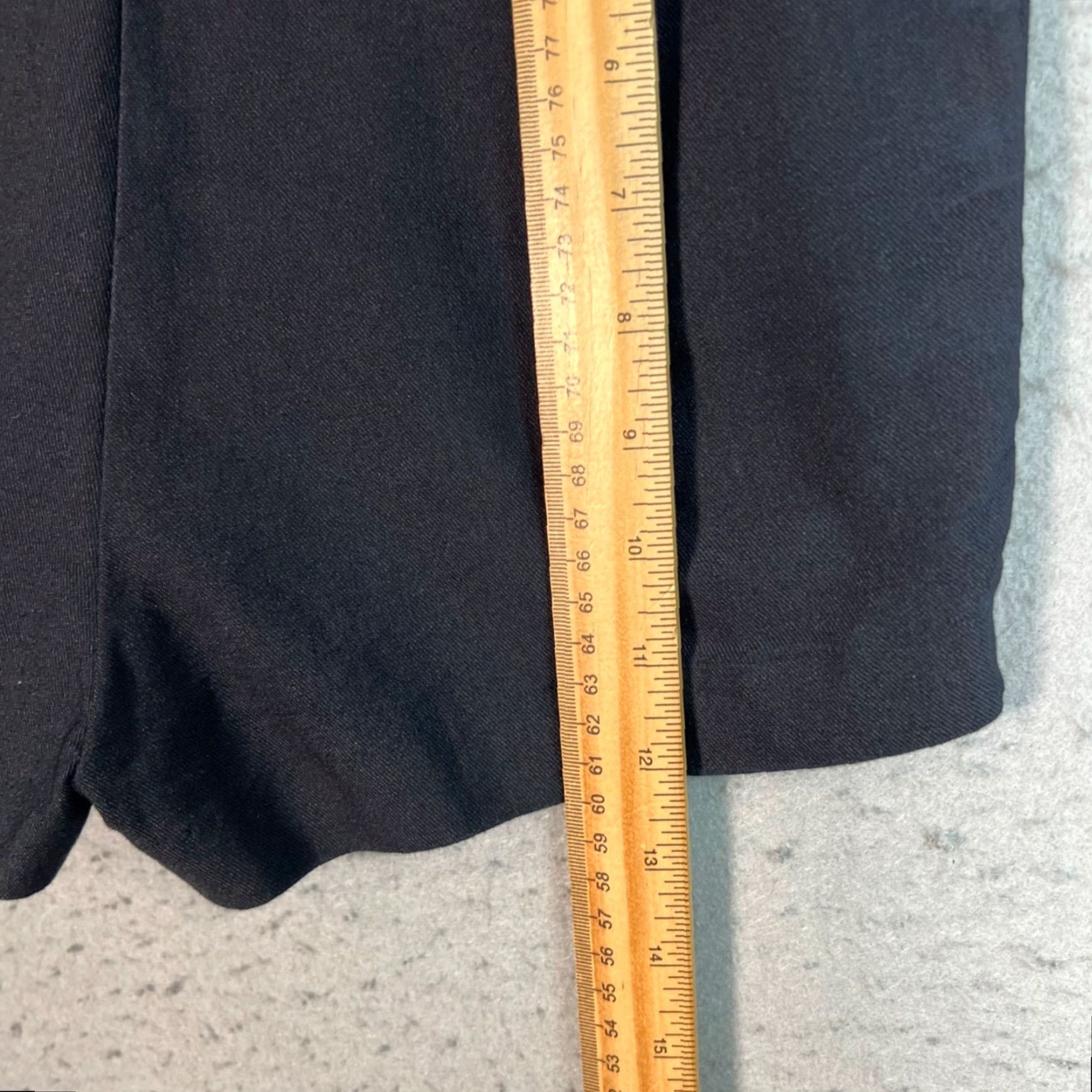 Bdg BDG Womens 24 Black High-Rise Shorts Front Zip Closure Size 42" / US 20 - 6 Thumbnail
