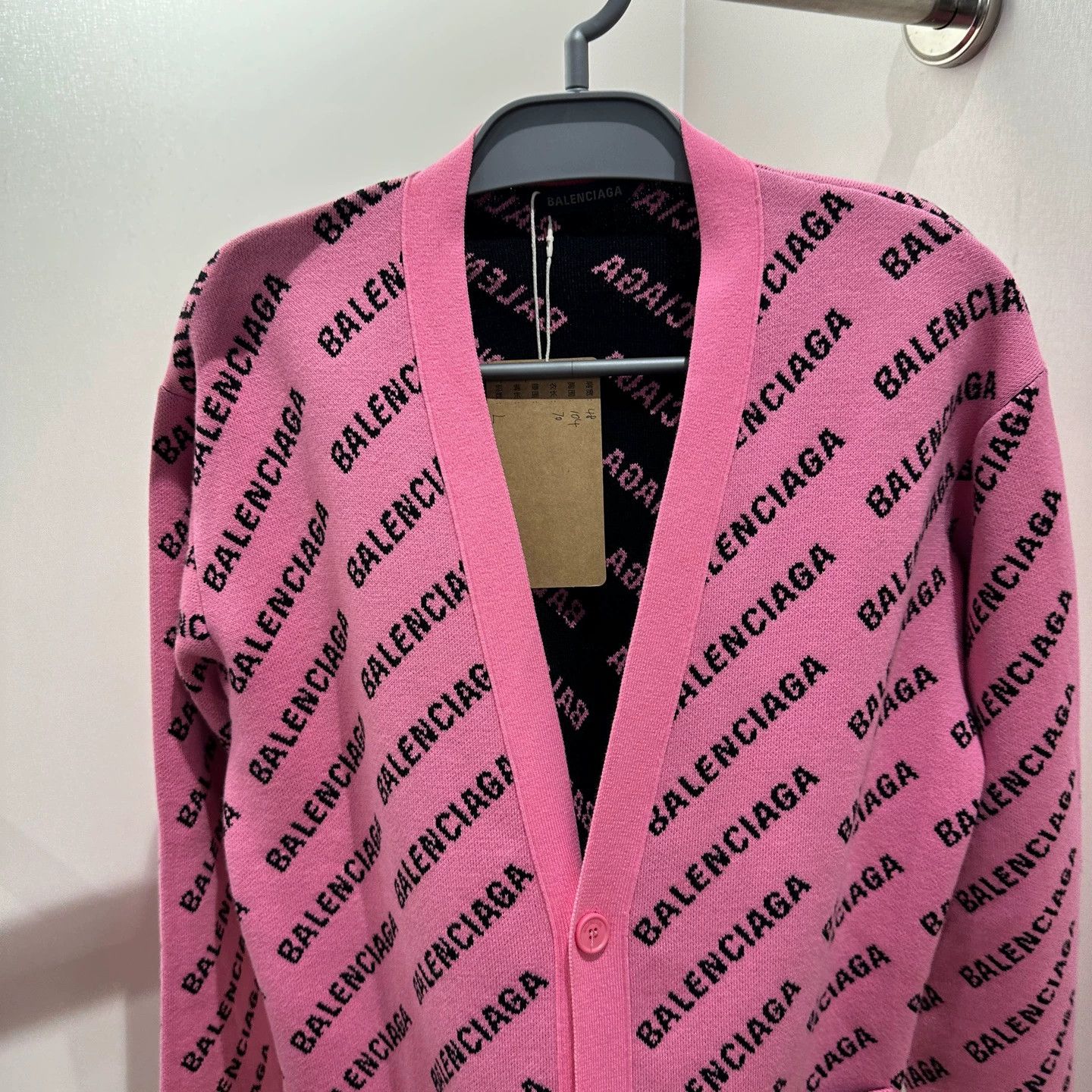 Balenciaga Balenciaga apr679 AO slogan knit cardigan L cotton Size S / US 4 / IT 40 - 6 Thumbnail
