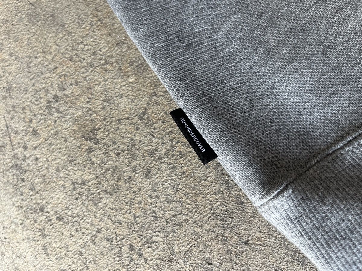 GU × Japanese Brand × Undercover GU X UNDERCOVER KOSMIK NOISE GREY SWEATSHIRT (M) Size US M / EU 48-50 / 2 - 7 Thumbnail