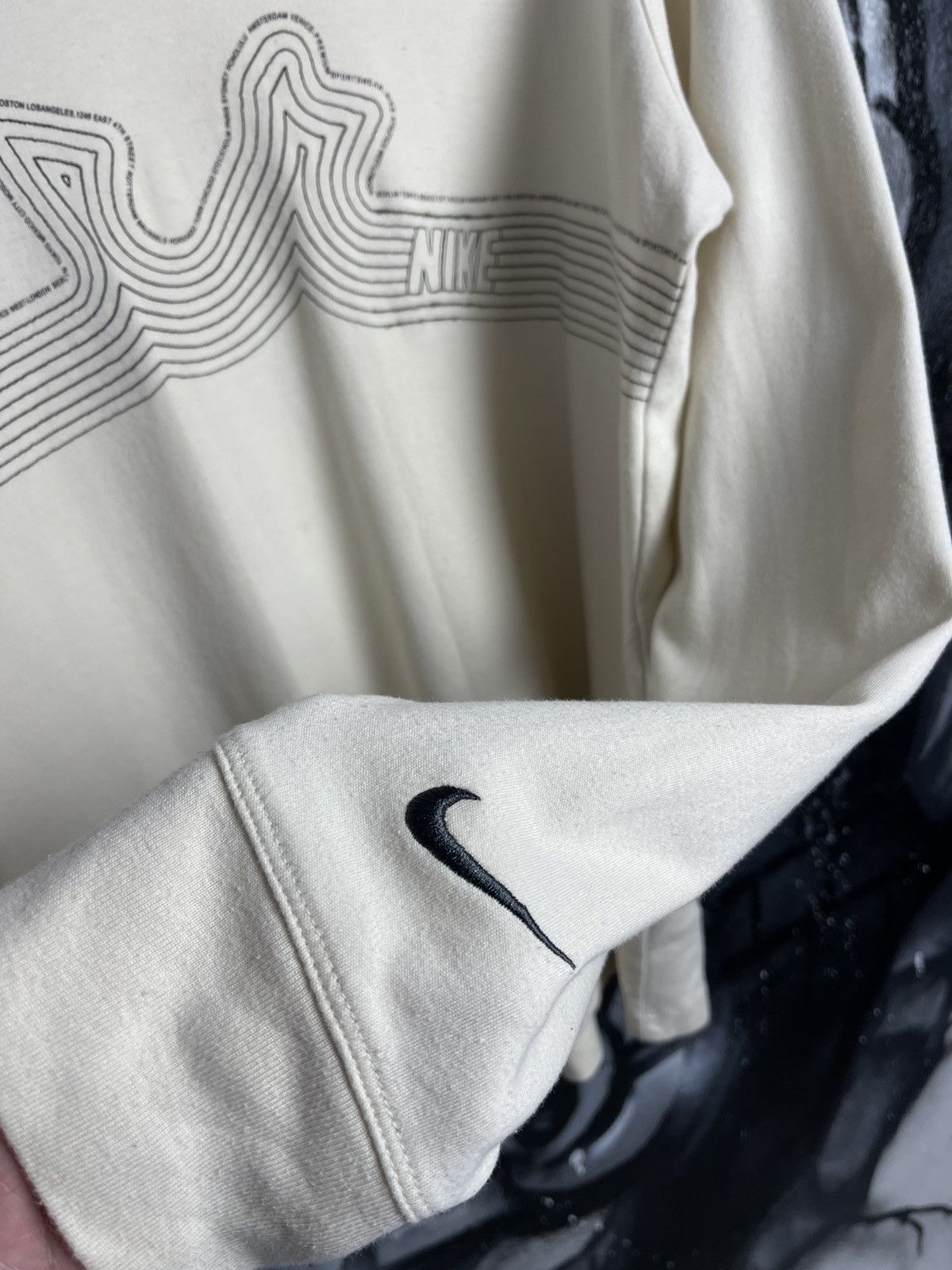 Japanese Brand Nike Y2K Athletic Tailwind Long Sleeve T-Shirt Size Large Size US L / EU 52-54 / 3 - 6 Thumbnail