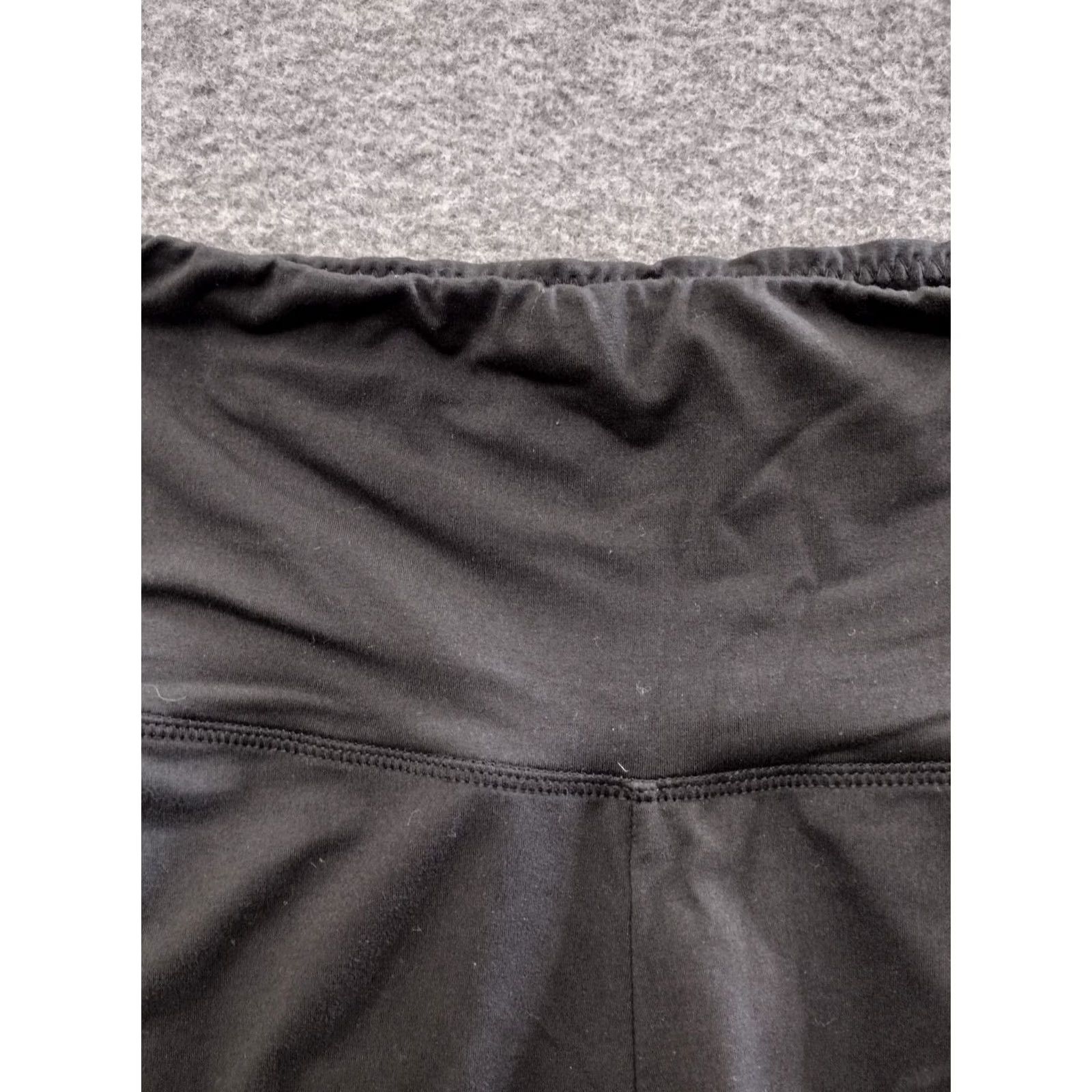 Vintage VINTAGE Unbranded Active Shorts Women’s S/M Black Biker 3.5 Inseam Pockets Gym & Training Womens Shorts Size 28" / US 6 / IT 42 - 3 Thumbnail