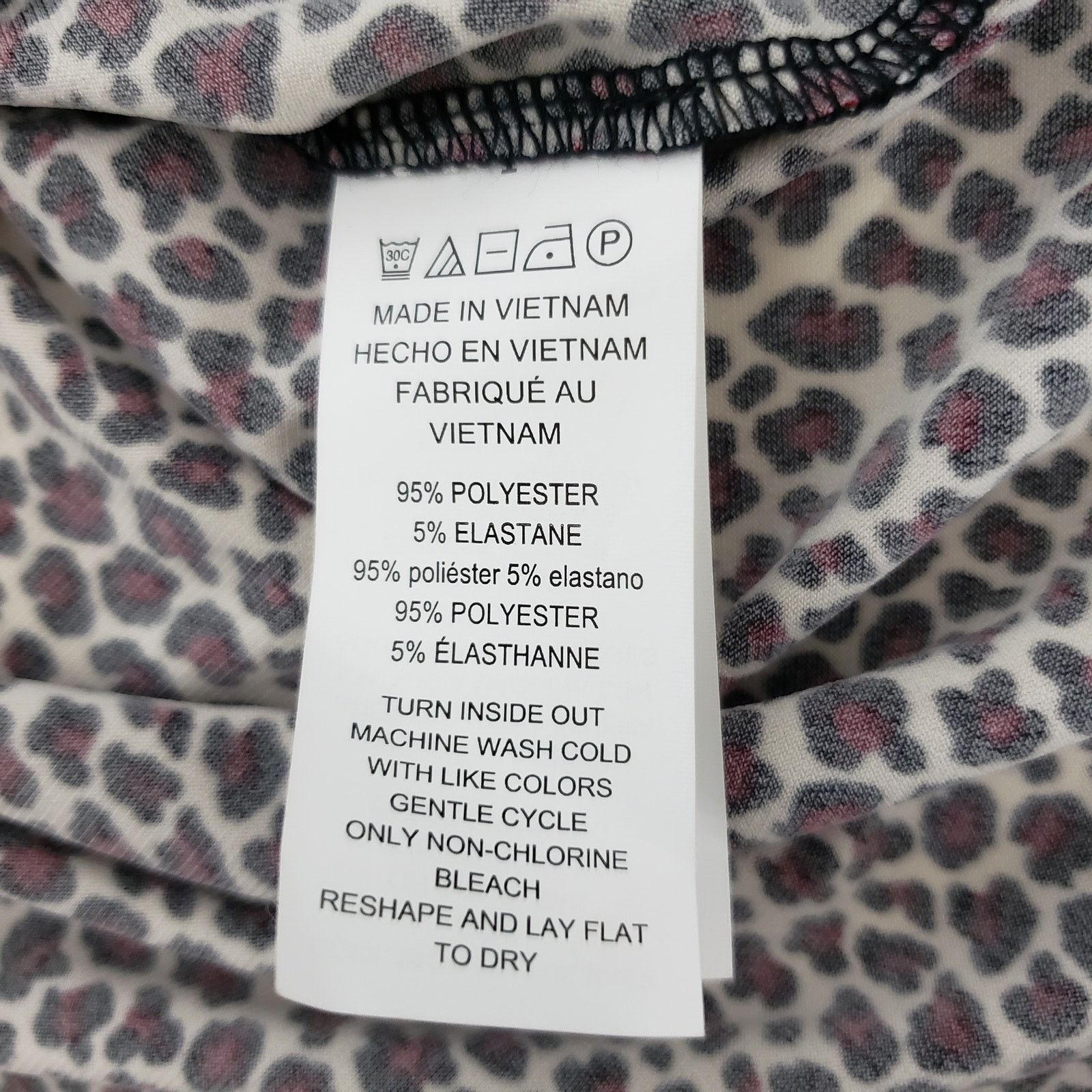 Michael Kors NWT MICHAEL KORS Arm Slit Animal Print Top Blouse L V-Neck Size L / US 10 / IT 46 - 14 Thumbnail