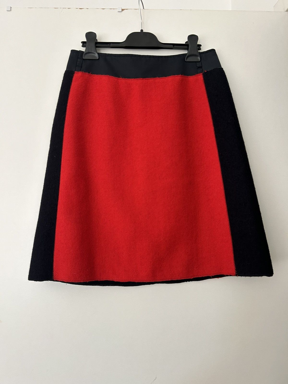Miu Miu MIA Miu vintage 2000s wool skirt Size 30" / US 8 / IT 44 - 1 Thumbnail