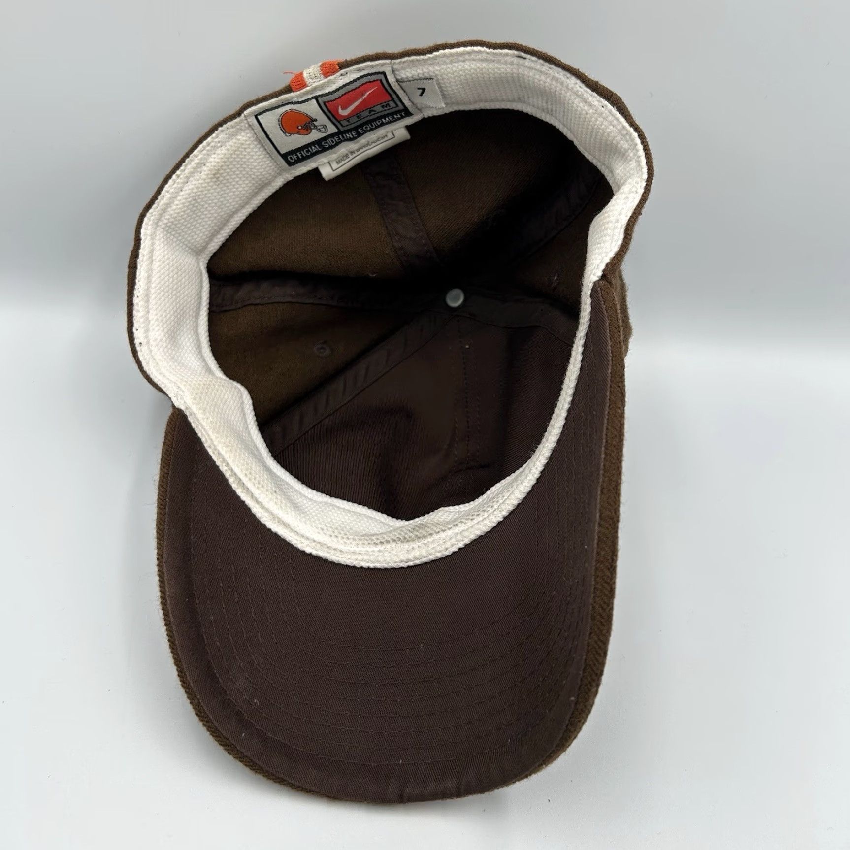 Nike VINTAGE Cleveland Browns Hat Cap Nike Team NFL 90s Y2K Adult 7 Brown Wool Adjustable Men Baseball Cap Browns Mens Size ONE SIZE - 6 Thumbnail
