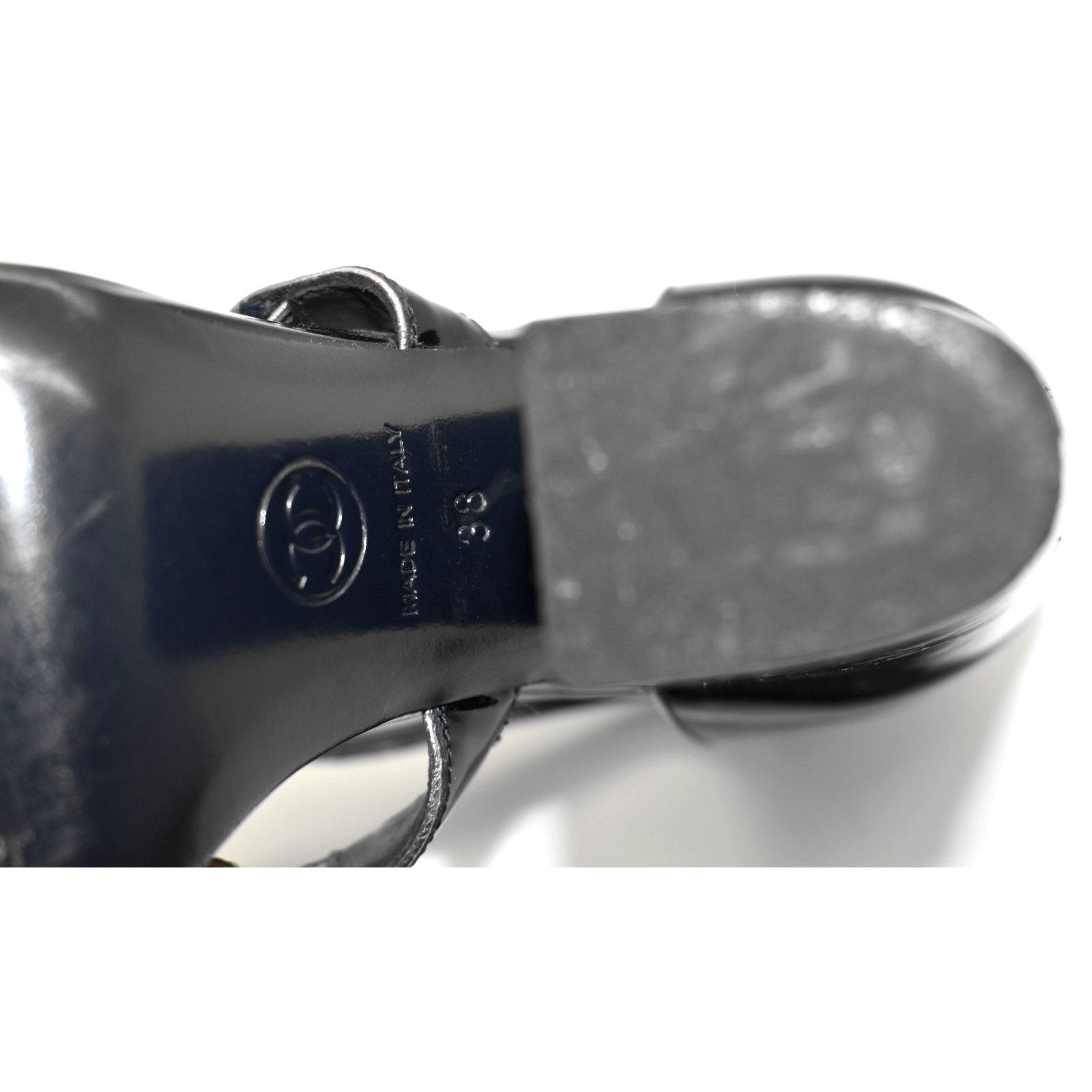 Chanel CHANEL Black Patent Calfskin T-strap Logo Sandals Sz 38 Size US 7.5 / IT 37.5 - 8 Thumbnail