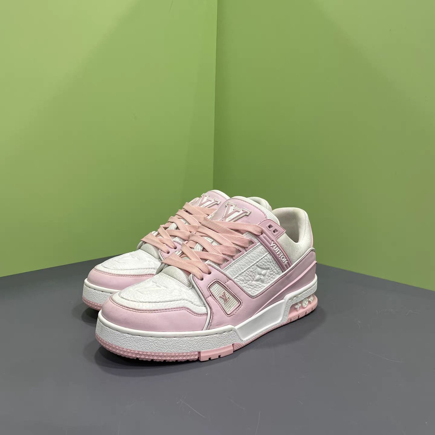 Louis Vuitton LOUIS VUITTON LV Trainer White & Rose Pink K15 Size US 8 / IT 38 - 1 Thumbnail