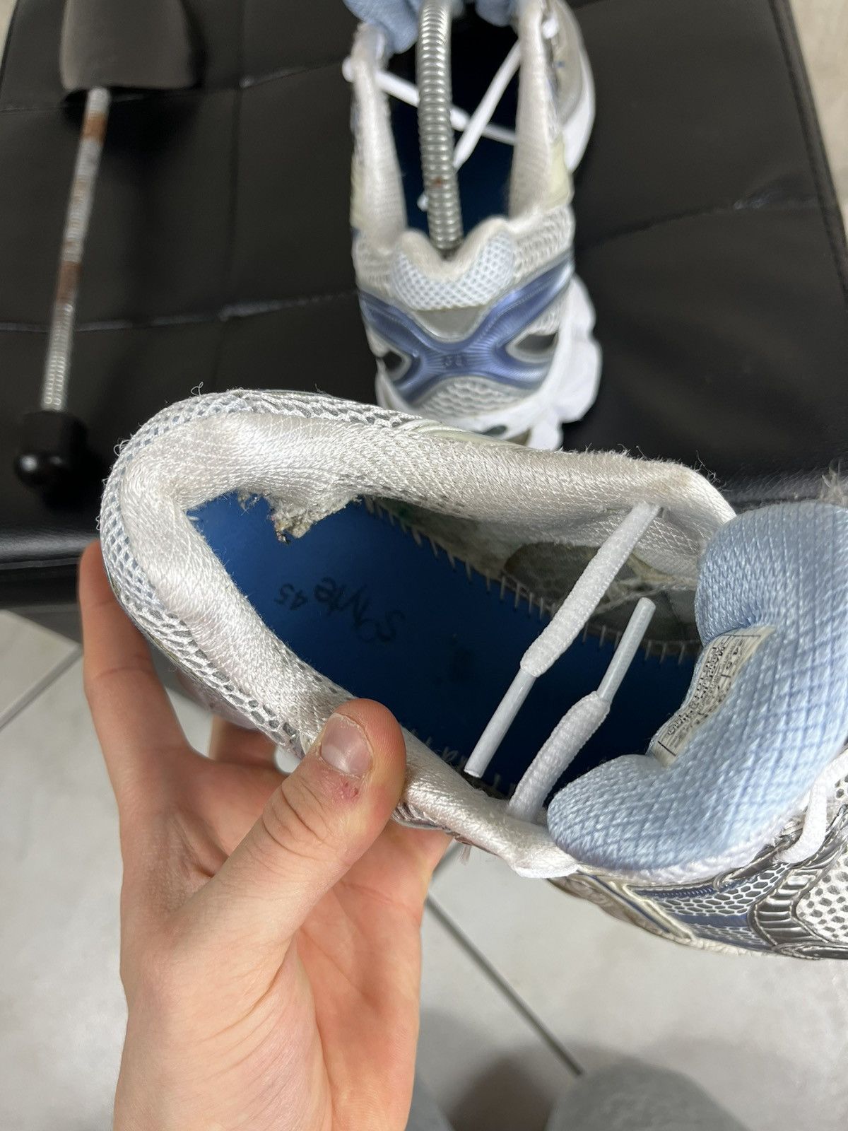 Vintage Asics gel nimbus 12 silver blue mesh sneakers shoes